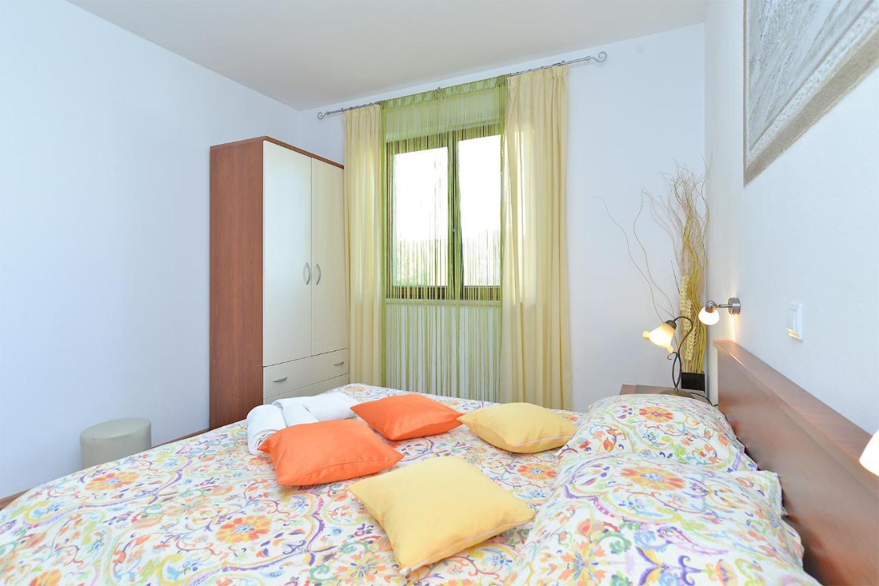 Apartment Jadranko 1761 Peroj Eksteriør bilde