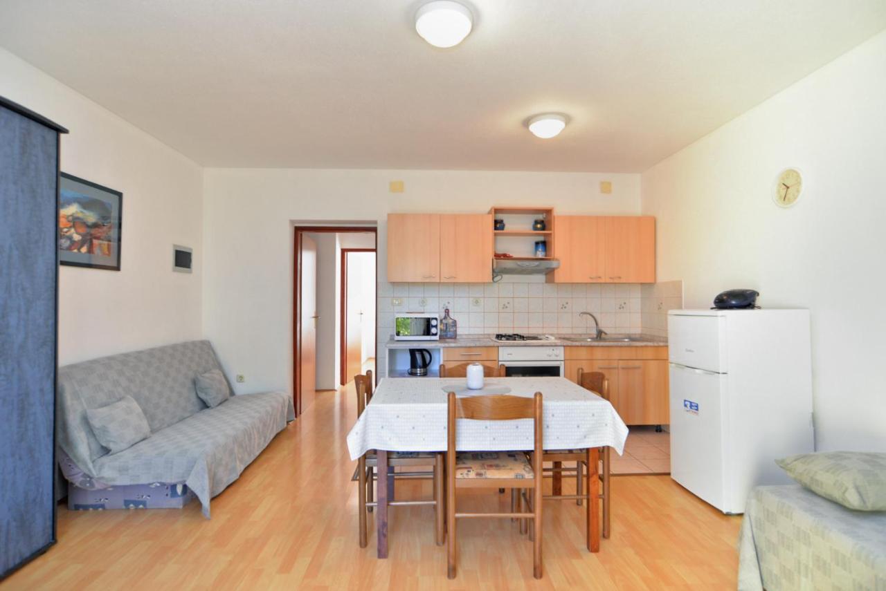 Apartment Jadranko 1761 Peroj Eksteriør bilde