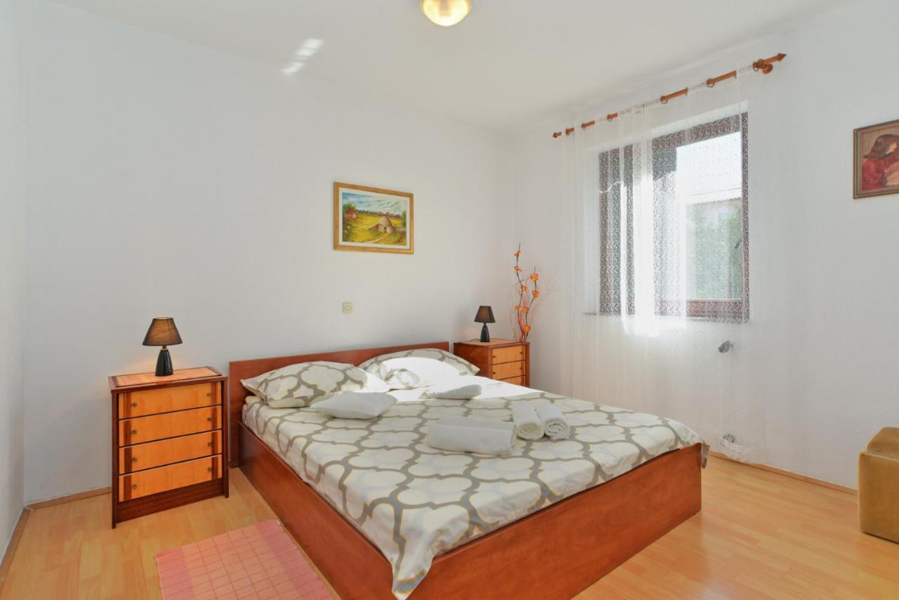 Apartment Jadranko 1761 Peroj Eksteriør bilde